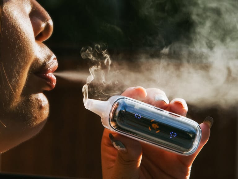 How to Quit Vaping? A Guide for Smokers in Australia 1 How to Quit Vaping? A Guide for Smokers in Australia